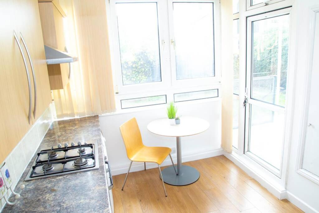Shoreditch Hoxton Large 3 Bed Garden Flat Free Parking Aor Only London Exterior photo